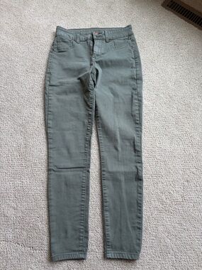 Maurices High Rise Olive Green Women’s Jeans